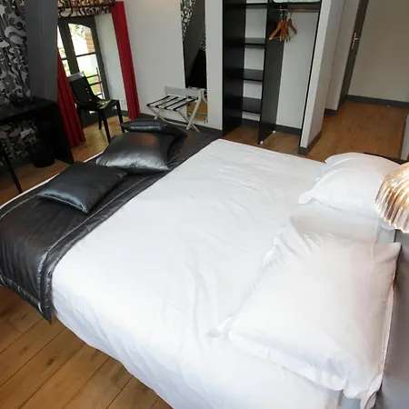 Chateau De La Barbiniere 4* Saint-Laurent-sur-Sevre