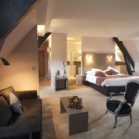 Chateau De La Barbiniere Otel 4*