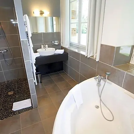 Hotel Chateau De La Barbiniere 4*