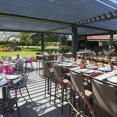 Hotel Château De La Barbinière 4*