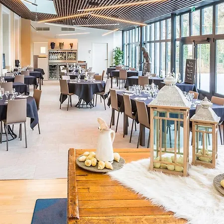 Château De La Barbinière Hotel 4*