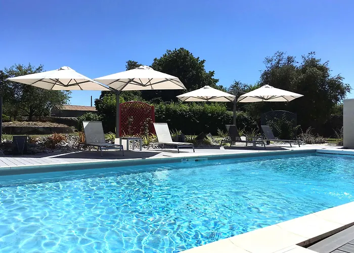 Chateau De La Barbiniere 4* 塞夫勒河畔圣洛朗